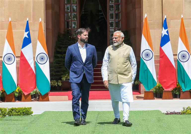 PM meets the President of the Republic of Chile, Mr. Gabriel Boric Font at Hyderabad House, in New Delhi on April 01, 2025.