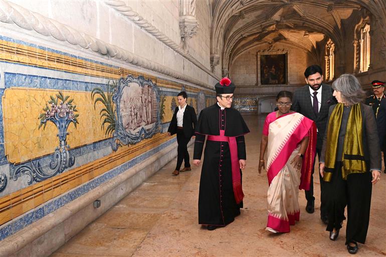 The President of India, Smt. Droupadi Murmu visited the Church of Santa Maria and laid wreath at the tomb of Luis Vaz de Camoes - the National poet of Portugal at Lisbon, in Portugal on April 07, 2025.