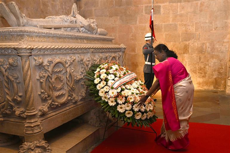 The President of India, Smt. Droupadi Murmu visited the Church of Santa Maria and laid wreath at the tomb of Luis Vaz de Camoes - the National poet of Portugal at Lisbon, in Portugal on April 07, 2025.