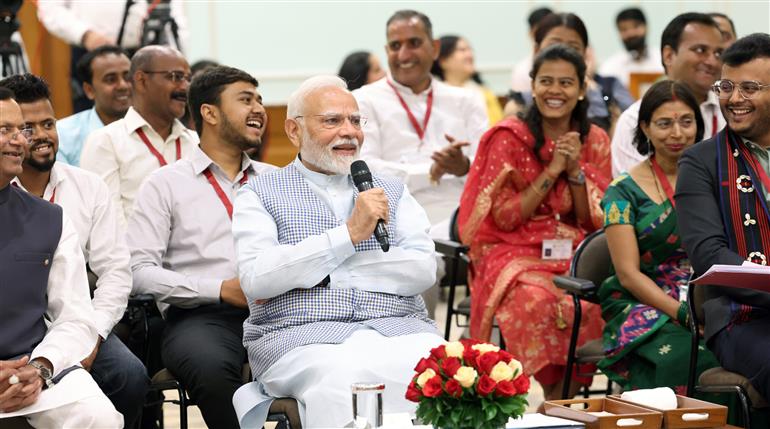 PM interacting with the beneficiaries of Pradhan Mantri Mudra Yojana at his residence, in New Delhi on April 08, 2025.