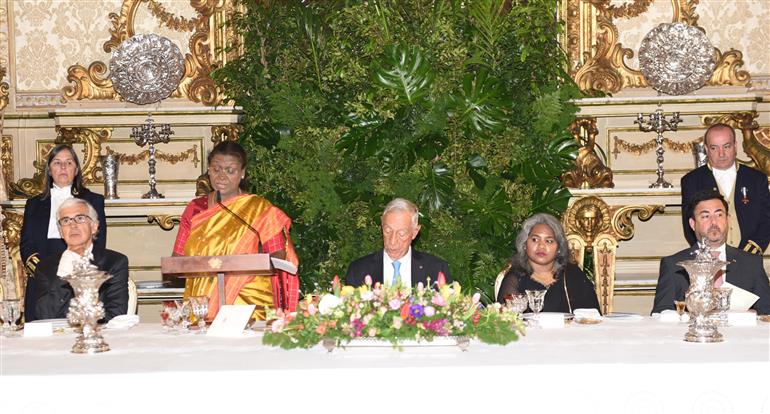 The President of India, Smt Droupadi Murmu addressing the banquet hosted in her honour by the President of Portugal, Mr. Marcelo Rebelo de Sousa of Portugal at Palacio da Ajuda, Lisbon, in Portugal on April 07, 2025.