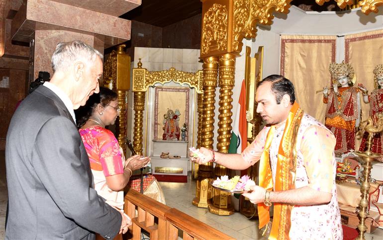 The President of India, Smt. Droupadi Murmu offered prayers at the Radha-Krishna Temple in Lisbon, Portugal on April 08, 2025. 