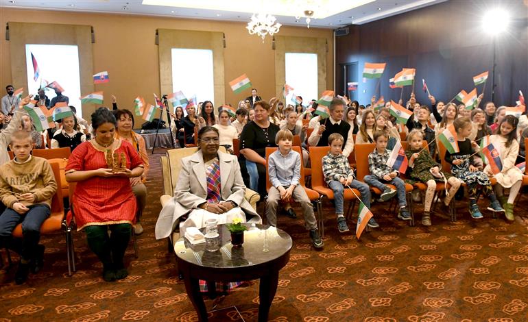 The President of India, Smt. Droupadi Murmu witnesses the Ramayana Puppet Show conducted by Slovak group in Bratislava, Slovakia on April 10, 2025.