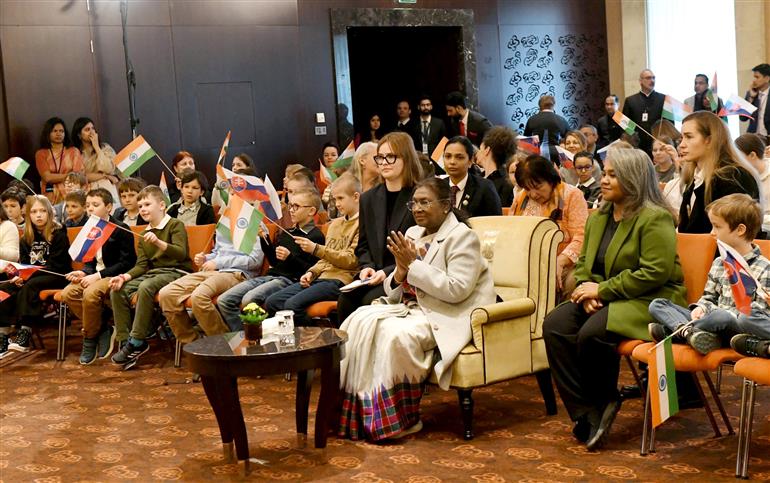 The President of India, Smt. Droupadi Murmu witnesses the Ramayana Puppet Show conducted by Slovak group in Bratislava, Slovakia on April 10, 2025.