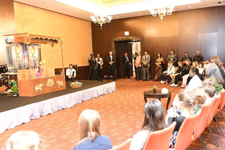 The President of India, Smt. Droupadi Murmu witnesses the Ramayana Puppet Show conducted by Slovak group in Bratislava, Slovakia on April 10, 2025.