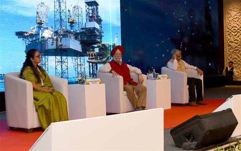The Union Minister of Petroleum and Natural Gas, Shri Hardeep Singh at the launch of DSF-IV and Special CBM Bid Round 2025, in New Delhi on April 15, 2025.