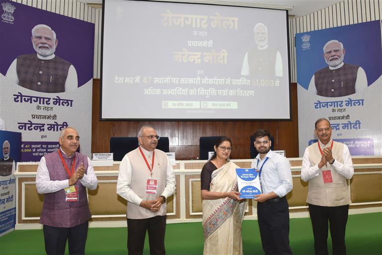The Union Minister of Women and Child Development, Smt. Annpurna Devi attends the 15th Tranche of the ‘Rojgar Mela’ organizing by Government of India at Vigyan Bhawan, in New Delhi on April 26, 2025.