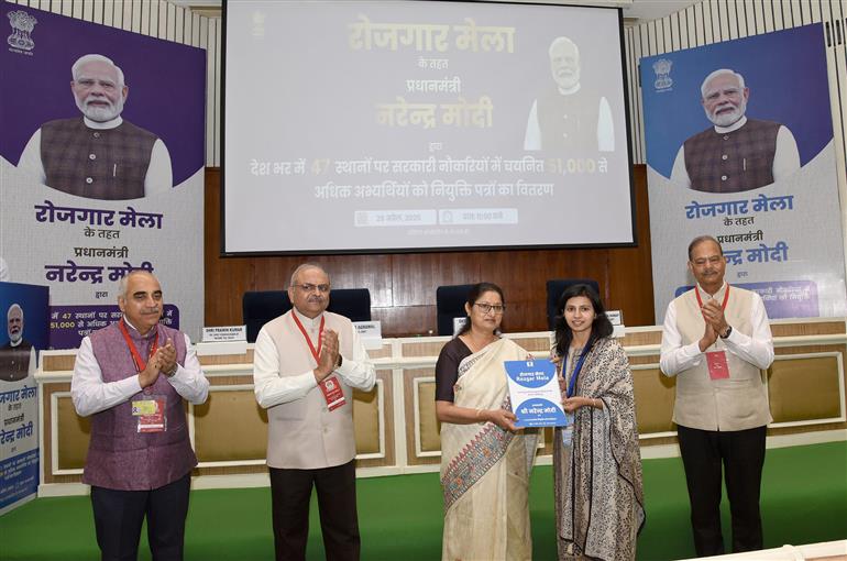 The Union Minister of Women and Child Development, Smt. Annpurna Devi attends the 15th Tranche of the ‘Rojgar Mela’ organizing by Government of India at Vigyan Bhawan, in New Delhi on April 26, 2025.