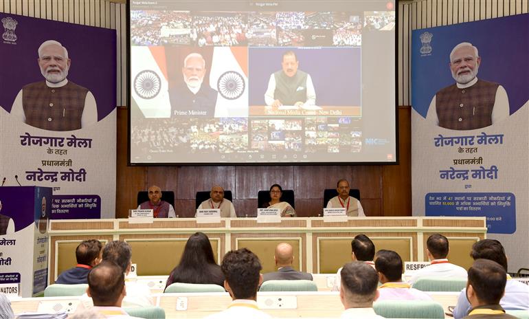 The Union Minister of Women and Child Development, Smt. Annpurna Devi attends the 15th Tranche of the ‘Rojgar Mela’ organizing by Government of India at Vigyan Bhawan, in New Delhi on April 26, 2025.
