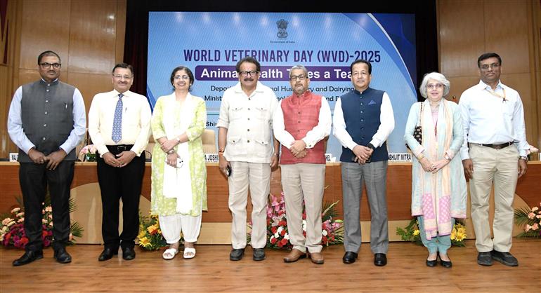 The Minister of State for Fisheries, Animal Husbandry and Dairying & Panchayati Raj, Prof. S. P. Singh Baghel graces the National Workshop on World Veterinary Day (WVD)-2025, in New Delhi on April 26, 2025.