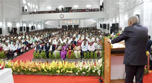 The Vice President of India, Shri Jagdeep Dhankhar addressing to the Faculty and Students at Tamil Nadu Agricultural University, in Coimbatore, Tamil Nadu on April 27, 2025.