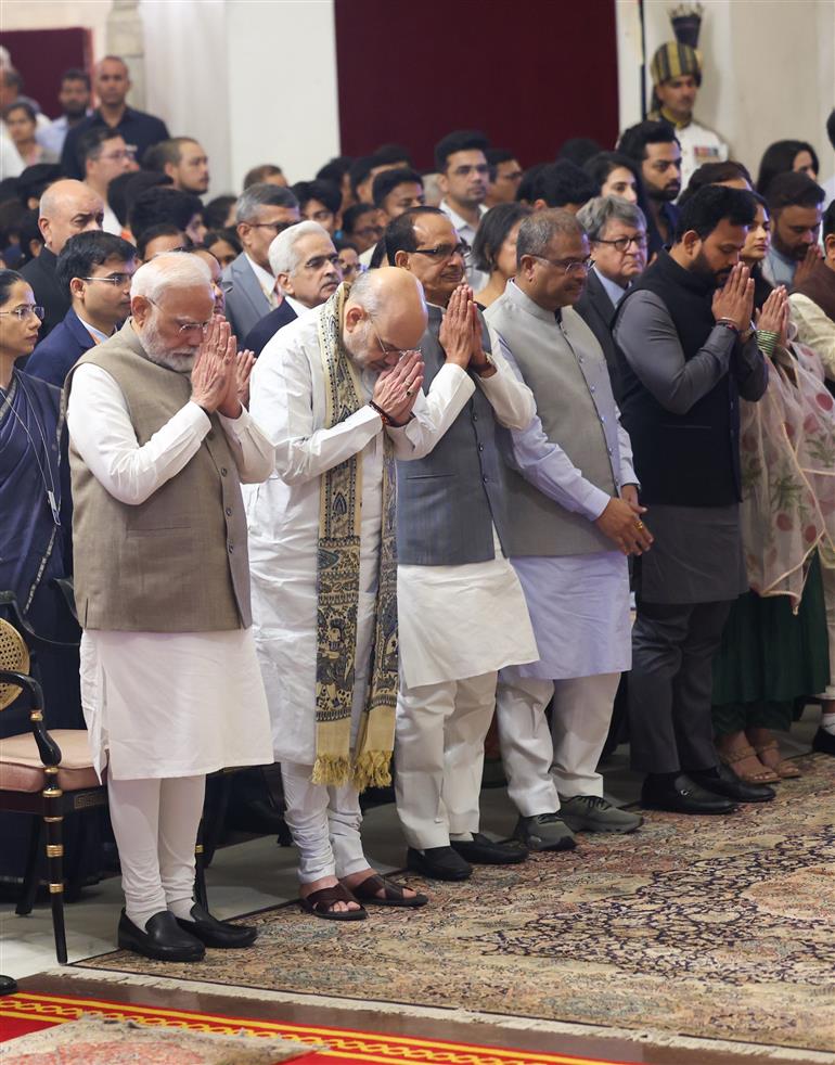 PM attends Civil Investiture Ceremony at Rashtrapati Bhavan, in New Delhi on April 28, 2025.