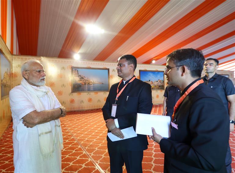 PM enquired about the flood situation & arrangements for the people in the relief camps and the people who took shelter in different places from the Divisional Commissioner and District Magistrate during the public event held on the sidelines of the foundation stone laying and inauguration of the multiple development projects at Varanasi, in Uttar Pradesh on August 02, 2025.
