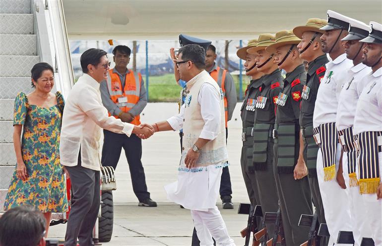 The President of the Republic of Philippines, Mr. Ferdinand Romualdez Marcos Jr. received by the Minister of State for External Affairs and Textiles, Shri Pabitra Margherita at AFS Palam, in New Delhi on August 04, 2025.