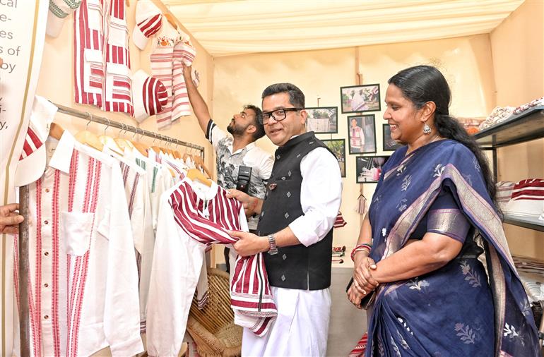 The Minister of State for External Affairs and Textiles, Shri Pabitra Margherita visits an exhibition during the inauguration of Weave the future second edition, in New Delhi on August 08, 2025.