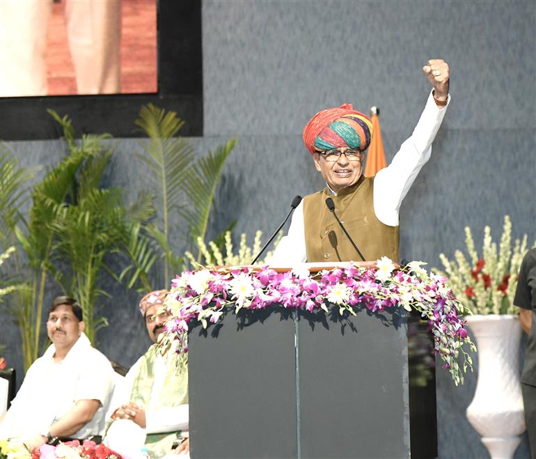 The Union Minister of Agriculture and Farmers Welfare & Rural Development, Shri Shivraj Singh Chouhan addressing the Farmers from various states, in New Delhi on August 12, 2025.

