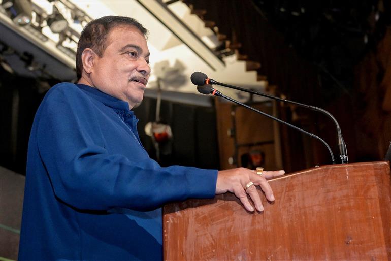The Union Minister of Road Transport and Highways, Shri Nitin Gadkari addressing at ‘24th Darbari Seth Memorial Lecture’ event, in New Delhi on August 20, 2025.