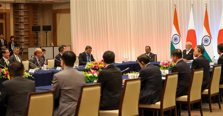 PM met with the Governors of 16 prefectures at Tokyo, in Japan on August 30, 2025.:Prime Minister's Office PM met with the Governors of 16 prefectures at Tokyo, in Japan on August 30, 2025.:Prime Minister