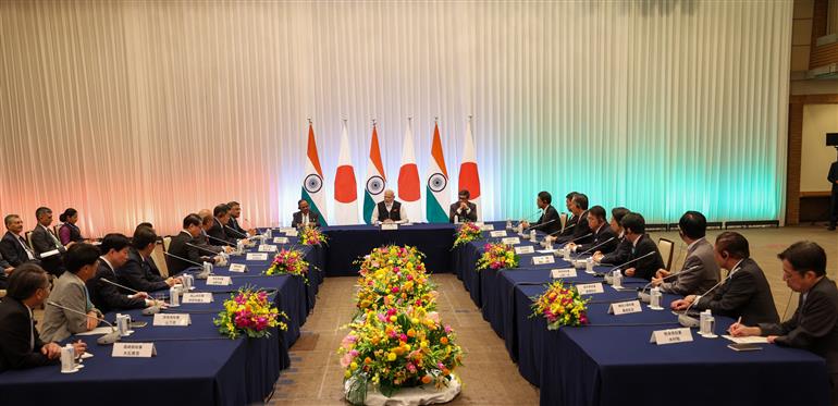 PM met with the Governors of 16 prefectures at Tokyo, in Japan on August 30, 2025.:Prime Minister's Office PM met with the Governors of 16 prefectures at Tokyo, in Japan on August 30, 2025.:Prime Minister