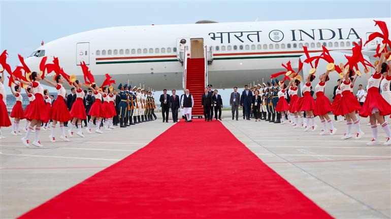 PM arrives in Tianjin, China on August 30, 2025.