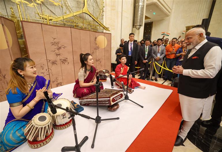 PM receives warm welcome by the Indian community at hotel in Tianjin, China on August 30, 2025.:Prime Minister's Office PM receives warm welcome by the Indian community at hotel in Tianjin, China on August 30, 2025.:Prime Minister