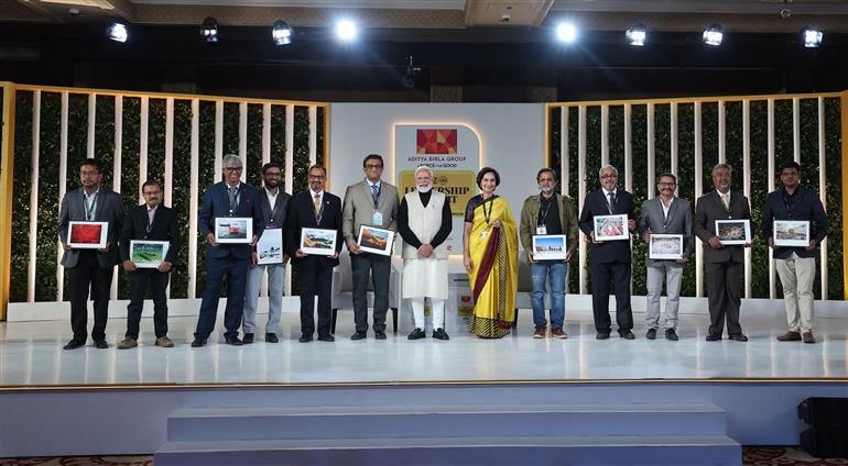 प्रधानमंत्री श्री नरेन्द्र मोदी 06 दिसंबर, 2025 को नई दिल्ली में हिंदुस्तान टाइम्स लीडरशिप समिट 2025 में भाग लेते हुए।