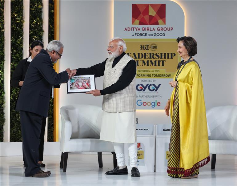 प्रधानमंत्री श्री नरेन्द्र मोदी 06 दिसंबर, 2025 को नई दिल्ली में हिंदुस्तान टाइम्स लीडरशिप समिट 2025 में भाग लेते हुए।