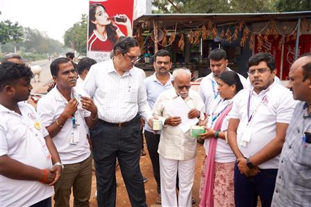 काशी तमिल संगमम् 4.0 के तहत 9 दिसंबर 2025 को उत्तर प्रदेश के वाराणसी में आंध्र प्रदेश के कडप्पा से संगम ऋषि अगस्त्य वाहन अभियान पहुंचा जो तमिलनाडु से काशी तक की सांस्कृतिक यात्रा को दर्शाता है. यहां इसका गर्मजोशी से स्वागत किया गया।  भारत की एकता और साझा सांस्कृतिक विरासत का उत्सव मनाते हुए यह यात्रा आगे और उत्साह के साथ जारी है।:Ministry of Education