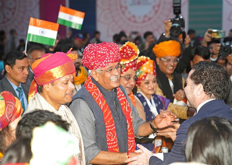 केन्द्रीय संस्कृति मंत्री, श्री गजेन्द्र सिंह शेखावत 10 दिसंबर 2025 को दिल्ली के लाल किले में दिवाली को यूनेस्को की अमूर्त सांस्कृतिक विरासत सूची में शामिल किए जाने की घोषणा के दौरान मौजूद रहे।