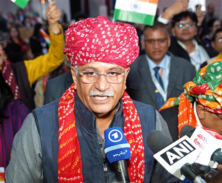 केन्द्रीय संस्कृति मंत्री श्री गजेन्द्र सिंह शेखावत ने 10 दिसंबर 2025 को दिल्ली के लाल किले में दिवाली को यूनेस्को की अमूर्त सांस्कृतिक विरासत सूची में शामिल किए जाने की घोषणा के बाद आयोजित प्रेस वार्ता को संबोधित करते हुए।