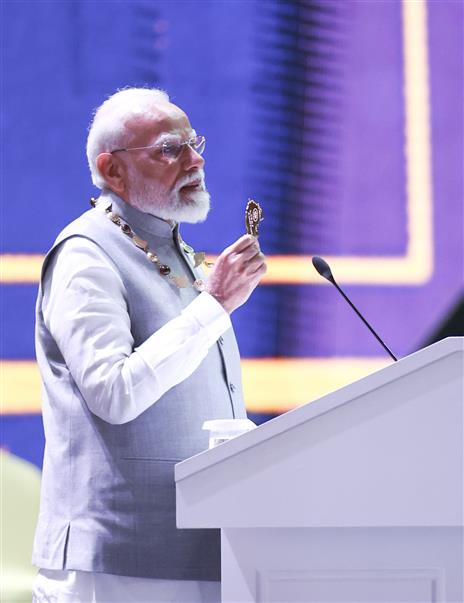 प्रधानमंत्री  श्री नरेन्द्र मोदी 16 दिसंबर 2025 को इथियोपिया के अदीस अबाबा में आयोजित पुरस्कार प्रदान समारोह को संबोधित करते हुए।:Prime Minister