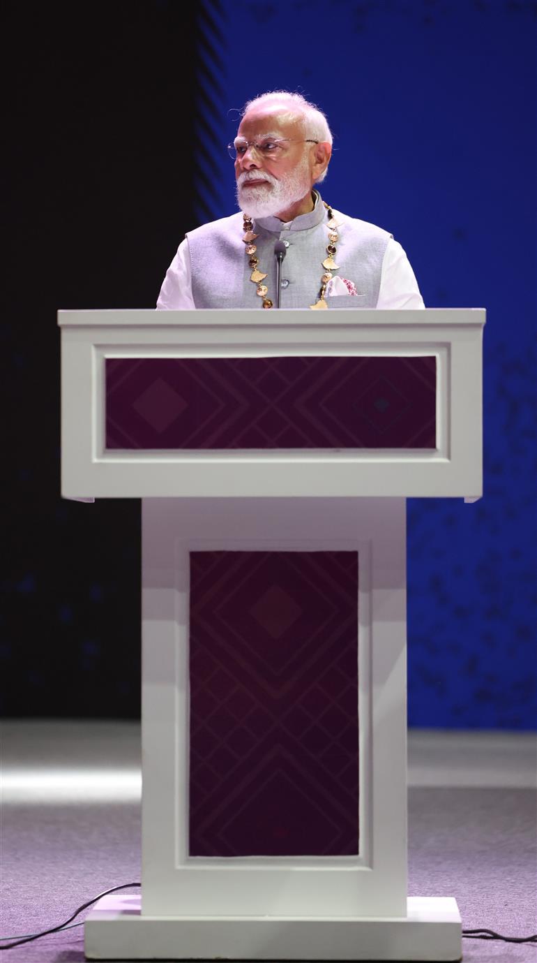 प्रधानमंत्री  श्री नरेन्द्र मोदी 16 दिसंबर 2025 को इथियोपिया के अदीस अबाबा में आयोजित पुरस्कार प्रदान समारोह को संबोधित करते हुए।:Prime Minister