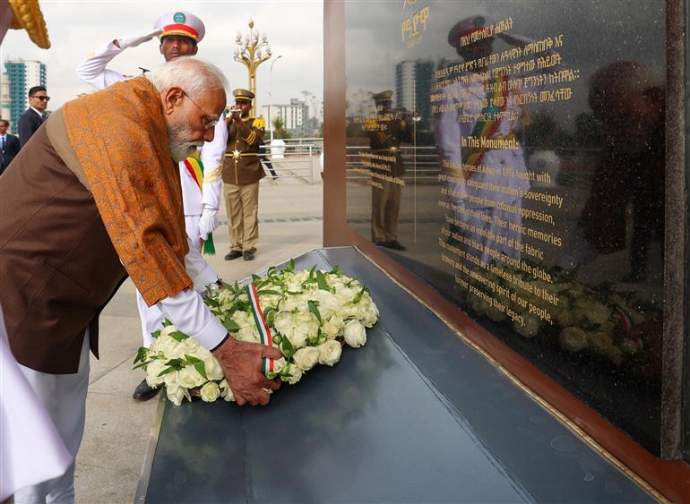17 दिसंबर 2025 को इथियोपिया के अडवा मेमोरियल और म्यूज़ियम में प्रधानमंत्री श्री नरेन्द्र मोदी।:Prime Minister