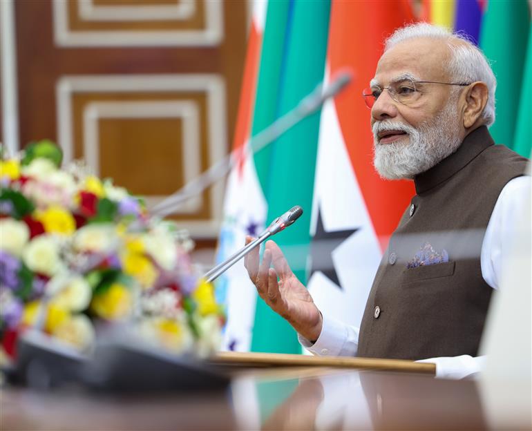 प्रधानमंत्री श्री नरेन्द्र मोदी 17 दिसंबर 2025 को इथियोपिया की राजधानी अदीस अबाबा में इथियोपियाई संसद में आयोजित संयुक्त सत्र को संबोधित करते हुए।
:Prime Minister