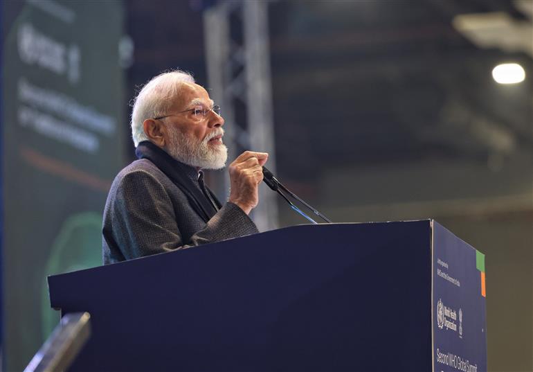 प्रधानमंत्री श्री नरेन्द्र मोदी ने 19 दिसंबर 2025 को नई दिल्ली स्थित भारत मंडपम में आयोजित द्वितीय विश्व स्वास्थ्य संगठन (डब्ल्यूएचओ) वैश्विक पारंपरिक चिकित्सा शिखर सम्मेलन के समापन समारोह को संबोधित किया।