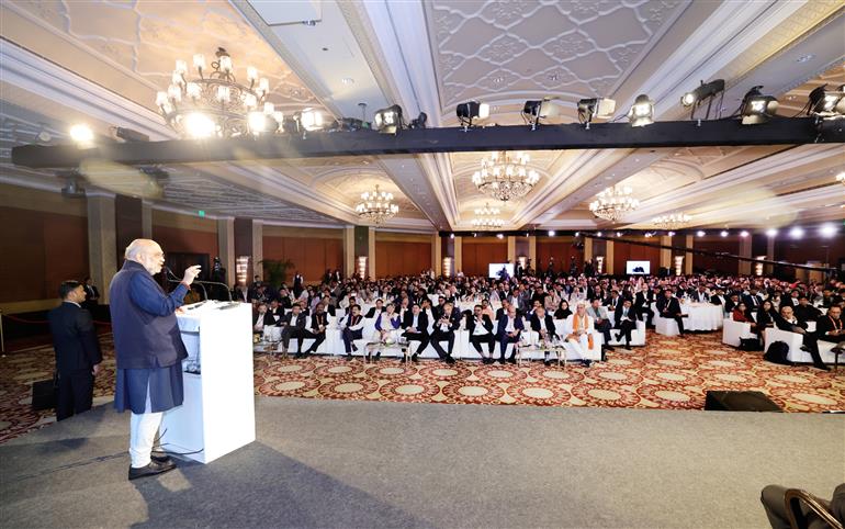 केंद्रीय गृह एवं सहकारिता मंत्री श्री अमित शाह ने 19 दिसंबर 2025 को नई दिल्ली में आयोजित क्रेडाई (CREDAI) राष्ट्रीय सम्मेलन “विकसित भारत @ 2047” को संबोधित किया।