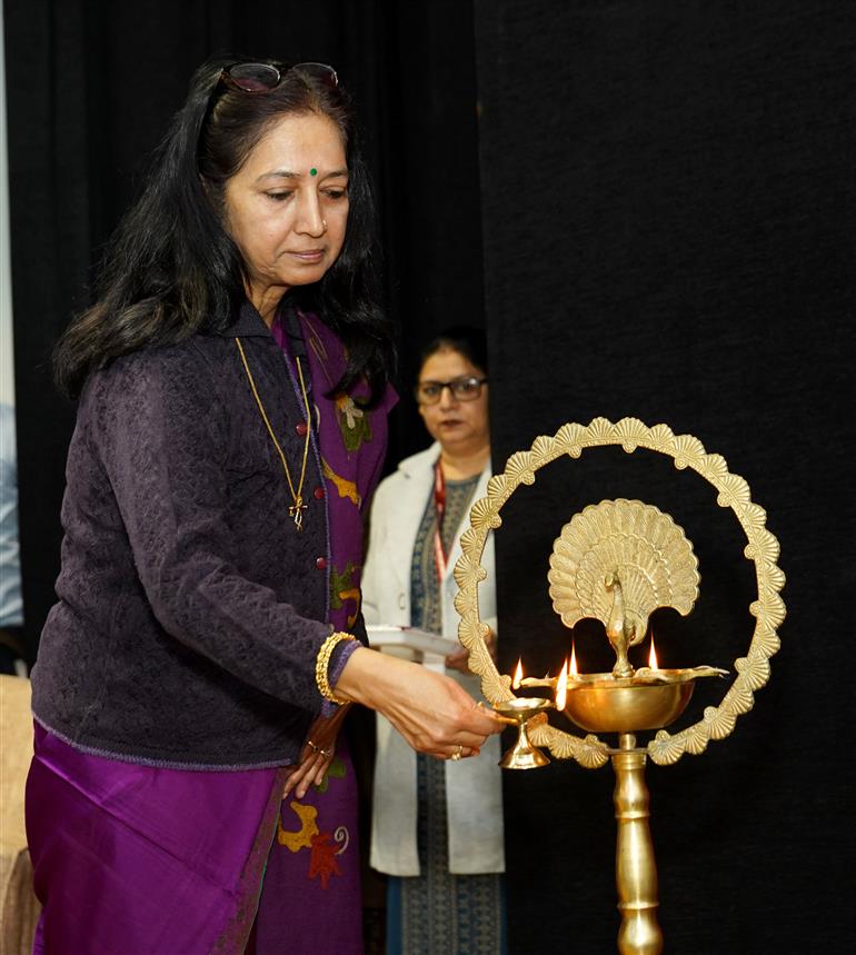 The Controller General of Communication Accounts, Ms. Vandana Gupta lighting the lamp at the “Communication Finance Summit 2025” on the sidelines of the 51st Foundation Day celebration organised by The Indian Posts & Telecommunications Accounts and Finance Service (IP&TAFS) at Madhya Pradesh Bhawan Auditorium, in New Delhi on December 22, 2025.