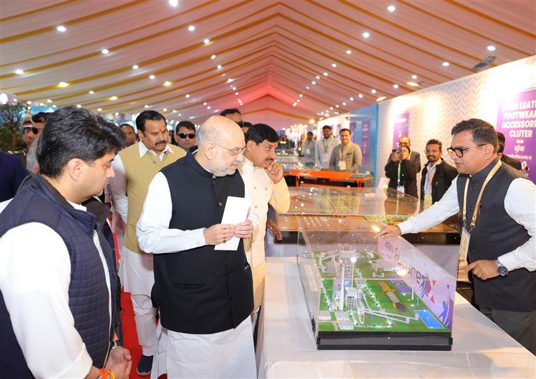 केंद्रीय गृह एवं सहकारिता मंत्री श्री अमित शाह 25 दिसंबर, 2025 को मध्य प्रदेश के ग्वालियर में अभ्युदय मध्य प्रदेश ग्रोथ समिट में भाग लेते हुए।
