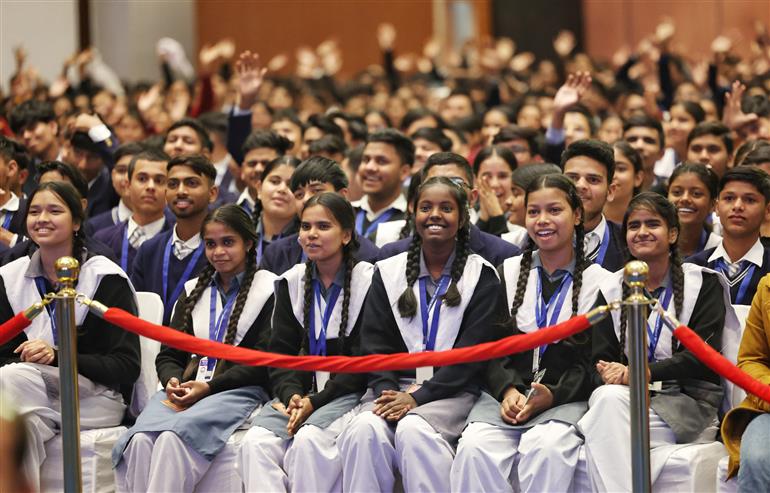 प्रधानमंत्री श्री नरेन्द्र मोदी 26 दिसंबर, 2025 को नई दिल्ली में वीर बाल दिवस कार्यक्रम में भाग लेते हुए।