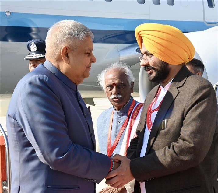 The Vice President of India, Shri Jagdeep Dhankhar being welcomed by Shri Bandaru Dattatreya, Governor of Haryana, Shri Tarunpreet Singh Sond, Minister, Government of Punjab, Shri Shyam Singh Rana, Minister, Government of Haryana and other dignitaries on his arrival, in Chandigarh on February 17, 2025.