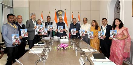 The Union Minister for Defence, Shri Rajnath Singh releases first edition of Ministry of Defence’s bi-annual Hindi magazine ‘Sashakt Bharat’ at South Block, in New Delhi on February 27, 2025.