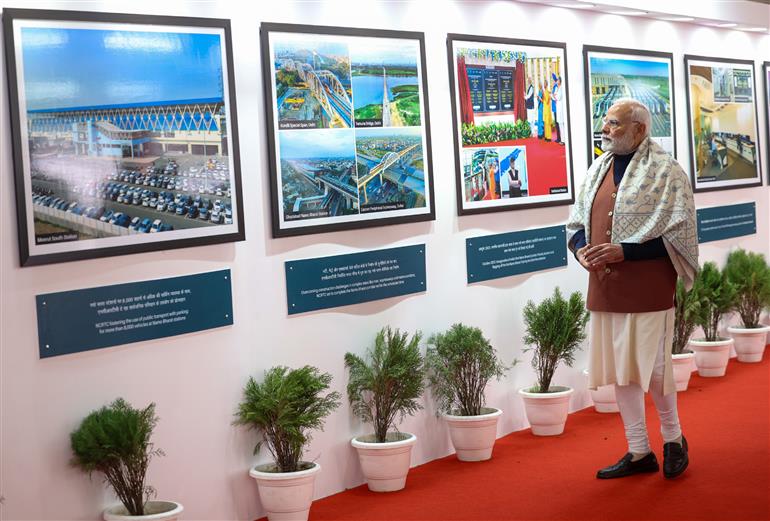 प्रधानमंत्री श्री नरेन्द्र मोदी ने 05 जनवरी, 2025 को साहिबाबाद आरआरटीएस स्टेशन से न्यू अशोक नगर आरआरटीएस स्टेशन तक नमो भारत ट्रेन में यात्रा की।