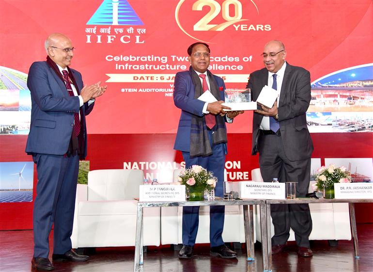 The Secretary, DFS, Ministry of Finance, Shri Nagaraju Maddirala attends National Summit on Indian Infrastructure for Viksit Bharat 2047 organised by IIFCL as part of their 20th Foundation Day, in New Delhi on January 06, 2025.