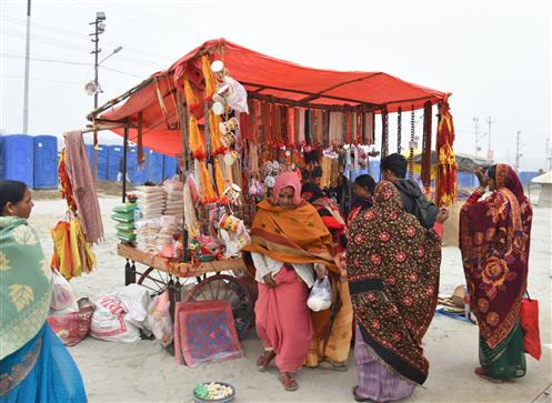 Glimpses of preparations for Maha Kumbh 2025 in full swing at Prayagraj, in Uttar Pradesh on January 07, 2025. :Ministry of Culture