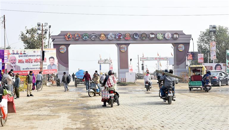 Glimpses of the Sangam Snan and Road Activity during the preparation of Maha Kumbh Mela 2025 at Prayagraj, in Uttar Pradesh on January 08, 2025.:Ministry of Culture