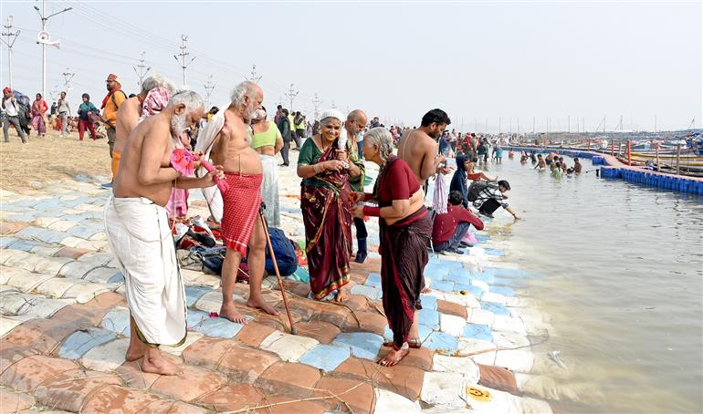 Glimpses of Roadside activities and Snan during the preparation of Maha-Kumbh Mela 2025 at Prayagraj, in Uttar Pradesh on January 10, 2025.:Ministry of Culture