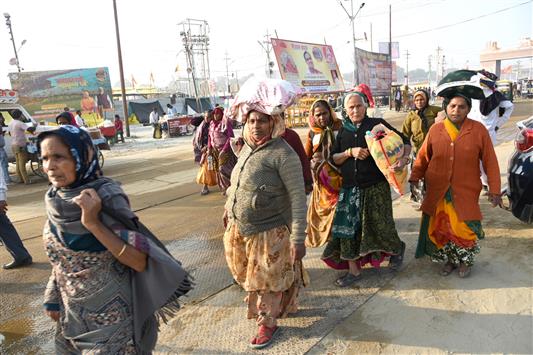 Glimpses of Roadside activities and Snan during the preparation of Maha-Kumbh Mela 2025 at Prayagraj, in Uttar Pradesh on January 11, 2025.:Ministry of Culture