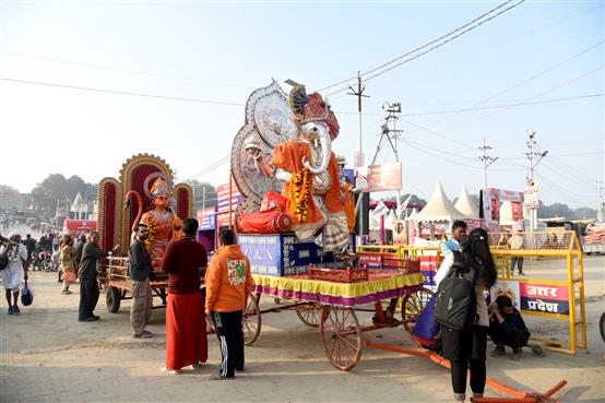 Glimpses of Roadside activities and Snan during the preparation of Maha-Kumbh Mela 2025 at Prayagraj, in Uttar Pradesh on January 11, 2025.:Ministry of Culture