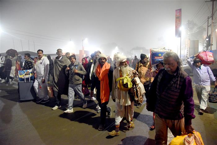 Glimpses of Devotees from all over the world gathered for ‘Snan’ in Maha Kumbh at Prayagraj January 13, 2025.:Ministry of Culture