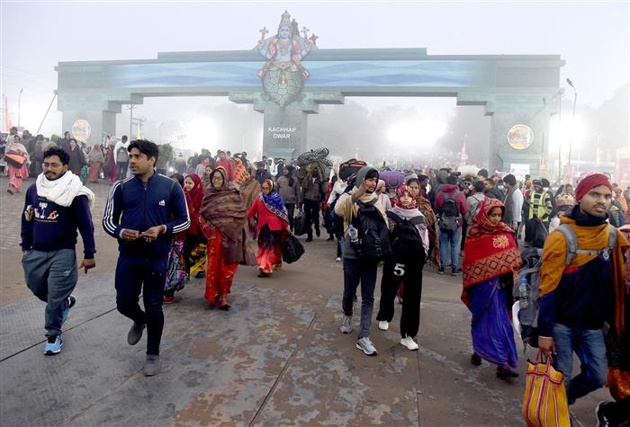 Glimpses of Devotees from all over the world gathered for ‘Snan’ in Maha Kumbh at Prayagraj January 13, 2025.:Ministry of Culture